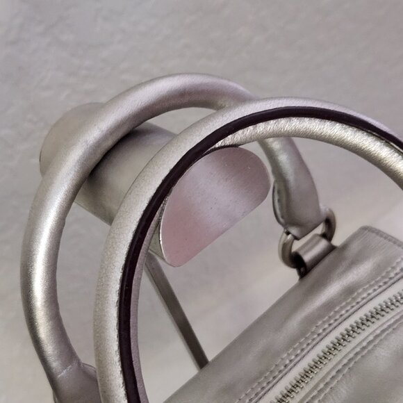 Coach Ashley White & Silver Leather Convertible Shoulder Bag Purse - Picture 6 of 17